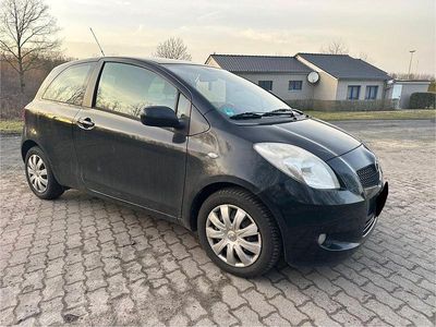 Gebraucht Toyota Yaris Cool 87 PS (63 kW) 2008 Schwarz Kleinwagen