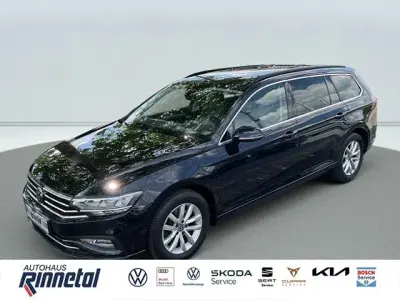 Gebraucht VW Passat Business 150 PS (110 kW) 2023 Schwarz Kombi