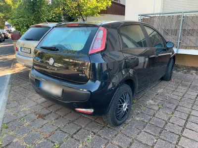 Gebraucht Fiat Punto Evo Dynamic 77 PS (56 kW) 2009 Schwarz Kleinwagen