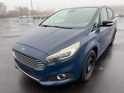 Blau Gebraucht 2017 Ford S-MAX Business Edition Van / Kleinbus | 6.900 € (Fairer Preis)