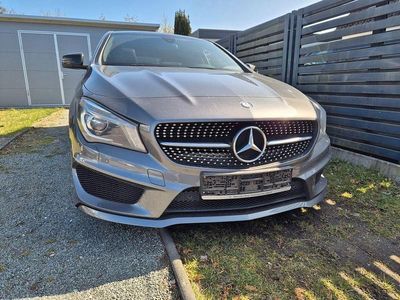 Gebraucht Mercedes CLA250 Shooting Brake AMG line 211 PS (155 kW) 2015 Grau Kombi