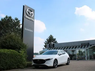 Gebraucht Mazda 3 Exclusive 140 PS (102 kW) 2025 Weiss Limousine