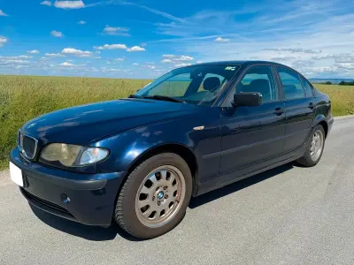 Gebraucht BMW 318 143 PS (105 kW) 2003 Blau Limousine