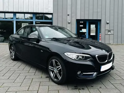 Gebraucht BMW 218 Sport Line 150 PS (110 kW) 2016 Schwarz Coupé