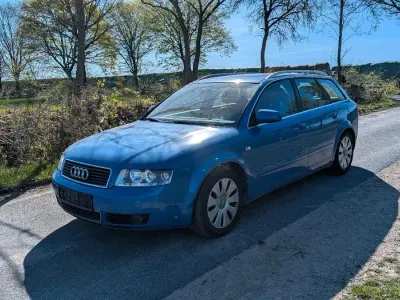 Gebraucht Audi A4 131 PS (96 kW) 2004 Blau Kombi