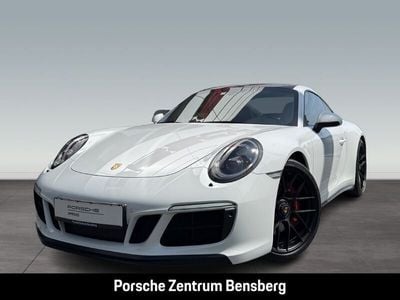 Porsche 911 Carrera 4 GTS
