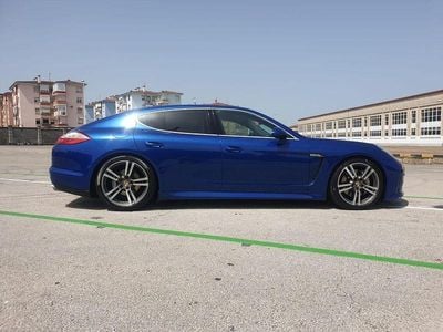 Porsche Panamera 4S