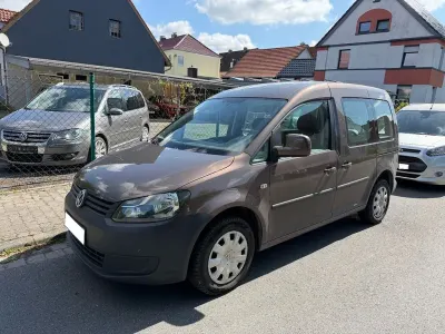 Gebraucht VW Caddy Trendline 105 PS (77 kW) 2012 Braun Van / Kleinbus