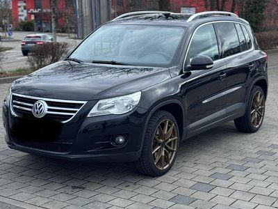 Gebraucht VW Tiguan 140 PS (102 kW) 2008 Schwarz SUV