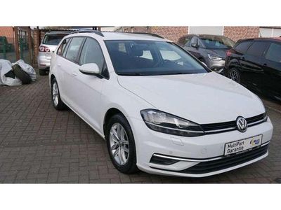 Gebraucht VW Golf VIII Comfortline 150 PS (110 kW) 2020 Pure white Kombi