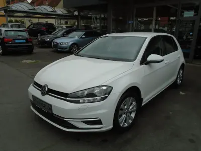 Gebraucht VW Golf VII Comfortline 110 PS (80 kW) 2018 Weiß Limousine