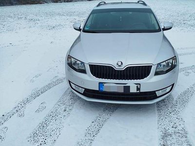 Silber Gebraucht 2017 Skoda Octavia GreenLine Kombi | 11.000 € (Fairer Preis)