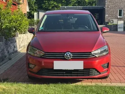 Gebraucht VW Golf Sportsvan Comfortline 86 PS (63 kW) 2016 Rot Van / Kleinbus