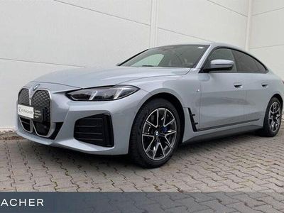 M brooklyn grau metallic Gebraucht 2024 BMW i4 Comfort Edition Limousine | 45.849 € (Superpreis)