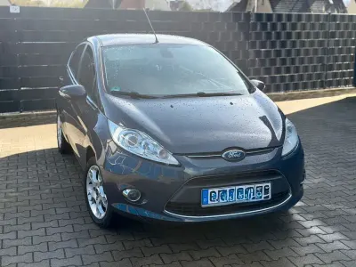 Gebraucht Ford Fiesta Trend 82 PS (60 kW) 2011 Blau Limousine