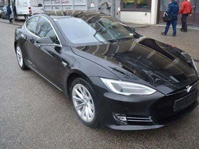 Schwarz Gebraucht 2018 Tesla Model S Kleinwagen | 27.180 € (Guter Preis)