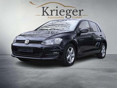 Gebraucht VW Golf VII Life 105 PS (77 kW) 2013 Deep black perleffekt Limousine