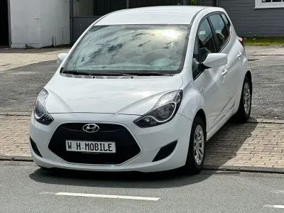 Gebraucht Hyundai ix20 Edition 90 PS (66 kW) 2016 Weiß Kleinwagen