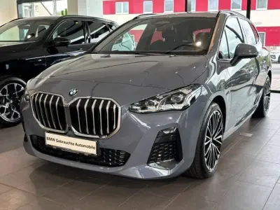 Gebraucht BMW 218 M Sport 136 PS (100 kW) 2024 Grau Van / Kleinbus
