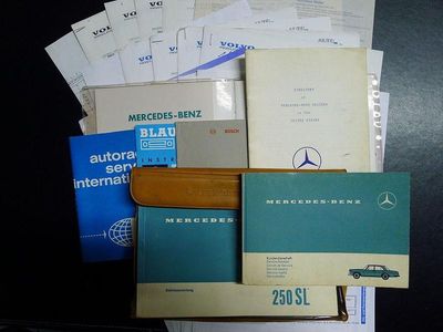 Usata Mercedes 250 150 CV (110 kW) 1967 Verde Cabrio