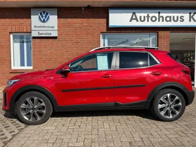 Gebraucht Kia Stonic Platinum Edition 120 PS (88 kW) 2018 Rot SUV