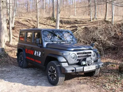 Neu BAW 212 166 PS (122 kW) 2026 Grün SUV