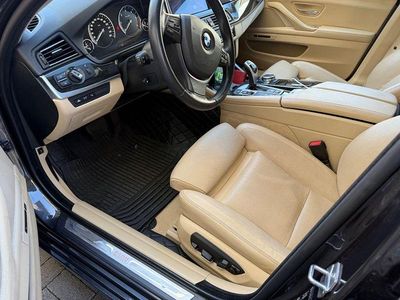 Second-hand BMW 530 Luxury Line 258 CP (189 kW) 2016 Gri Break