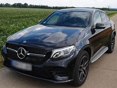 Gebraucht Mercedes GLC300 258 PS (189 kW) 2019 Schwarz Coupé