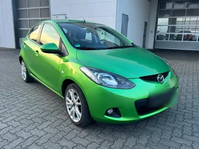 Gebraucht Mazda 2 103 PS (75 kW) 2009 Grün Kleinwagen