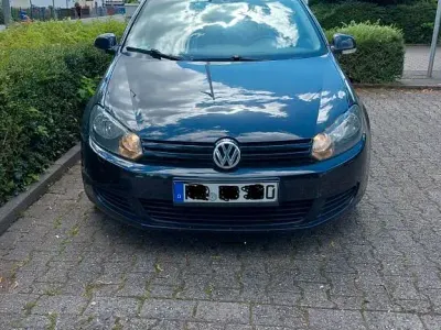 Gebraucht VW Golf VI Trendline 102 PS (75 kW) 2011 Schwarz Kleinwagen