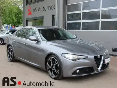 Käytetty Alfa Romeo Giulia Super 280 HP (205 kW) 2017 Harmaa Sedan