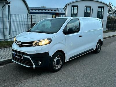 Gebraucht Toyota Proace 120 PS (88 kW) 2020 Weiß Van / Kleinbus