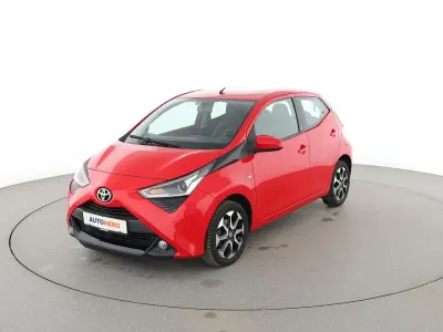 Gebraucht Toyota Aygo X-play 72 PS (52 kW) 2020 Rot Kleinwagen