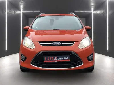 Używany Ford Grand C-Max Titanium 140 KM (102 kW) 2011 Pomarańczowy Minivan