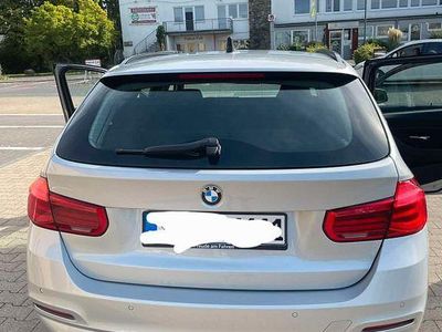 Gebraucht BMW 320 Performance 190 PS (139 kW) 2015 Silber Kombi