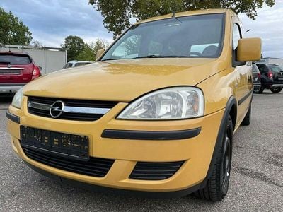 Gebraucht Opel Combo Edition 97 PS (71 kW) 2006 Gelb Limousine