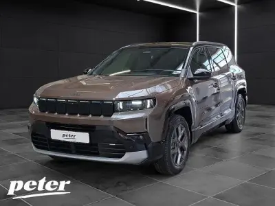 Neu Jeep Compass 145 PS (106 kW) 2026 Amazonia green/dach schwarz SUV