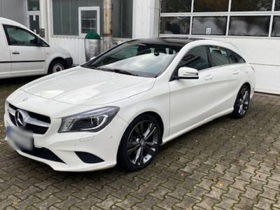 Mercedes CLA200