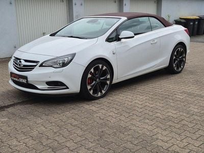 Weiß Gebraucht 2013 Opel Cascada Innovation Cabrio | 7.499 € (Guter Preis)