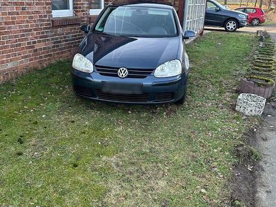 Gebraucht VW Golf IV Comfortline 102 PS (75 kW) 2005 Blau Limousine