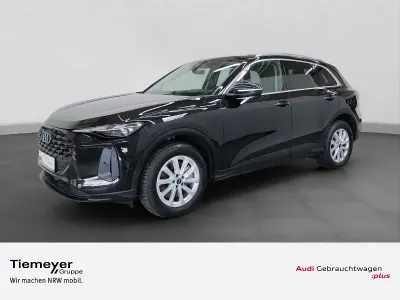 Używany Audi Q5 Sport 204 KM (150 kW) 2025 Czarny SUV