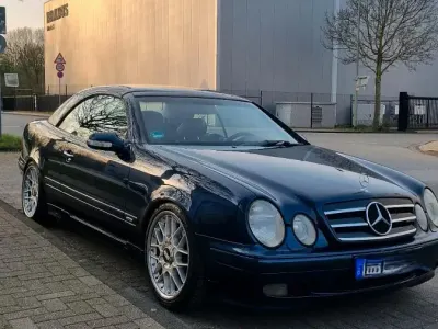 Gebraucht Mercedes CLK320 220 PS (161 kW) 1999 Blau Cabrio