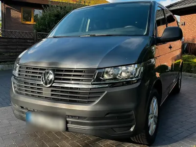 Gebraucht VW Multivan 110 PS (80 kW) 2021 Grau Van / Kleinbus