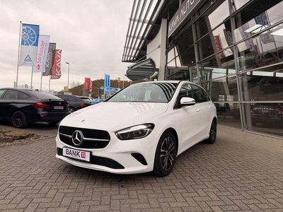 Usata Mercedes B200 163 CV (119 kW) 2024 Bianco Monovolume