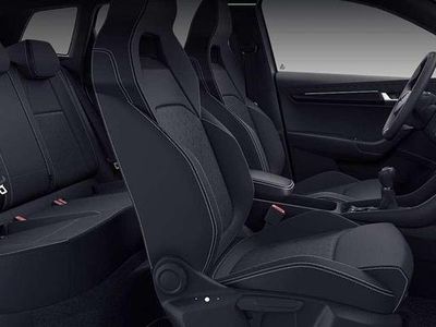 Nuova Skoda Karoq SportlinePlus 150 CV (110 kW) 2025 Waehlbar SUV