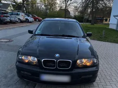 Gebraucht BMW 318 118 PS (86 kW) 2001 Schwarz Limousine