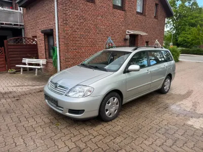 Gebraucht Toyota Corolla 90 PS (66 kW) 2005 Silber Kombi