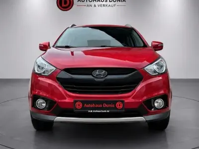 Gebraucht Hyundai ix35 135 PS (99 kW) 2015 Rot SUV
