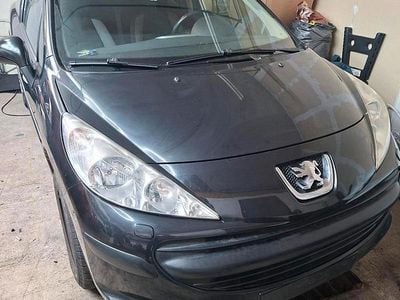 Usado Peugeot 207 88 CV (64 kW) 2006 Negro Berlina