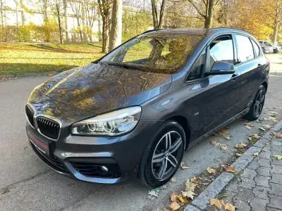 Gebraucht BMW 218 Active Tourer Sport Line 150 PS (110 kW) 2018 Grau Van / Kleinbus